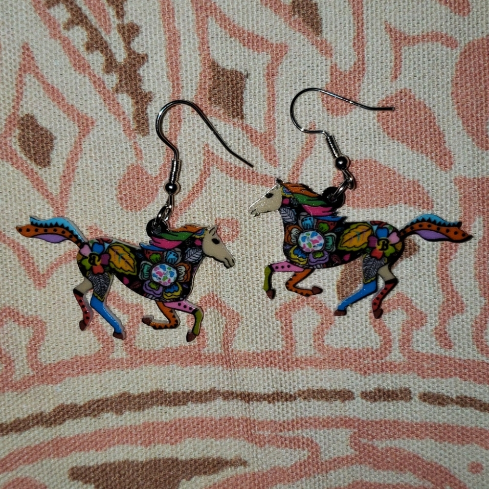 Horse Earrings. Western. Country Cowgirl. Rodeo - Picture 8 of 8